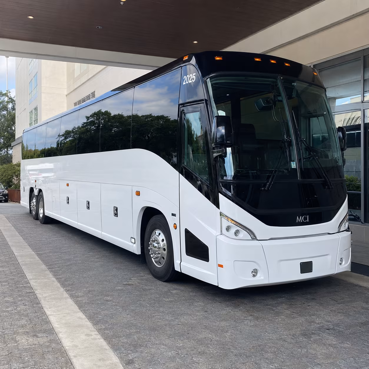 bellevue 54 passenger charter bus