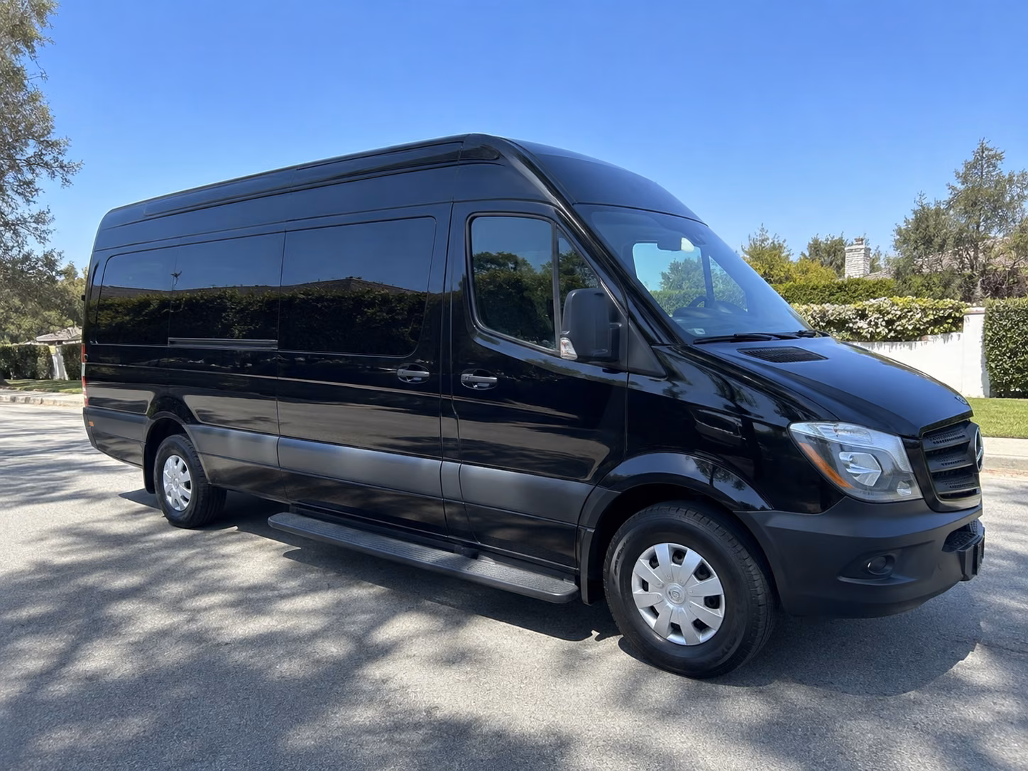 find and book transportation for your next bachelor or bachelorette party 5