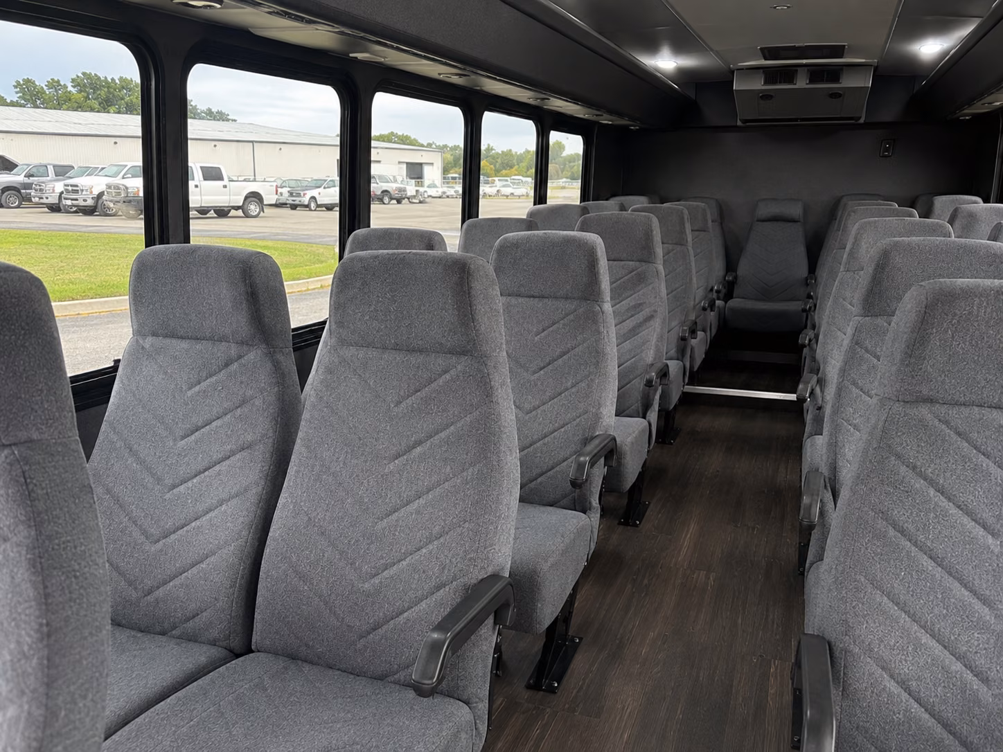 find and book transportation for your next prom 1