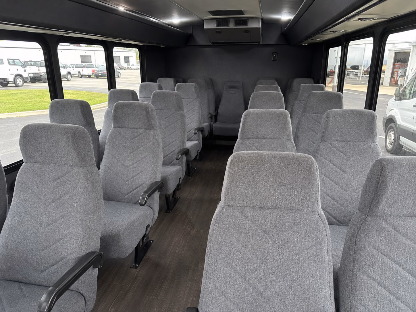 rent a minibus in bellevue for a stress free prom night